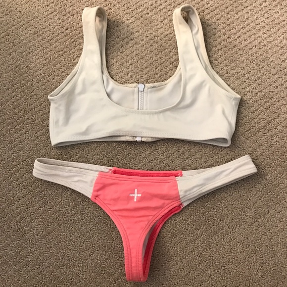 Coulbourne Bikini set - Picture 2 of 2